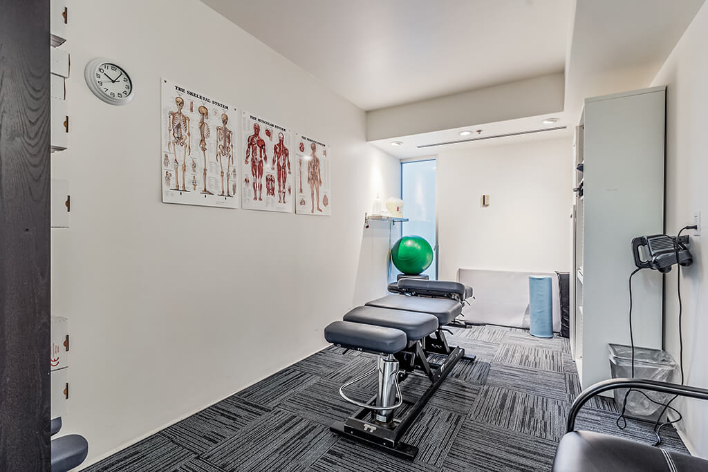 Physiotherapy Treatment Room | Dundas University Health Clinic