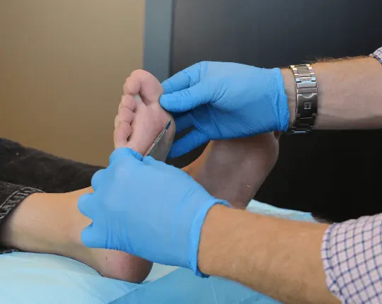 Chiropody Treatment Services In Downtown Toronto| Dundas University Health Clinic